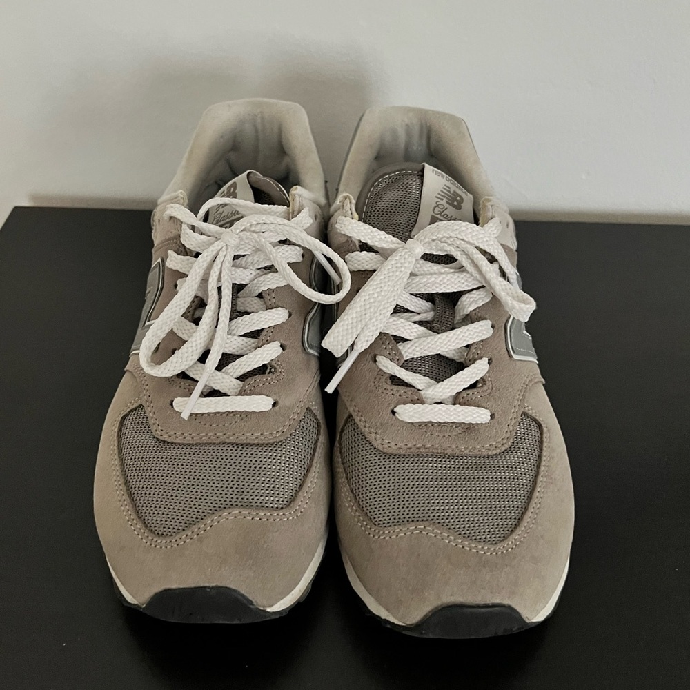New Balance Classic 574 Grey / White - Men’s 9